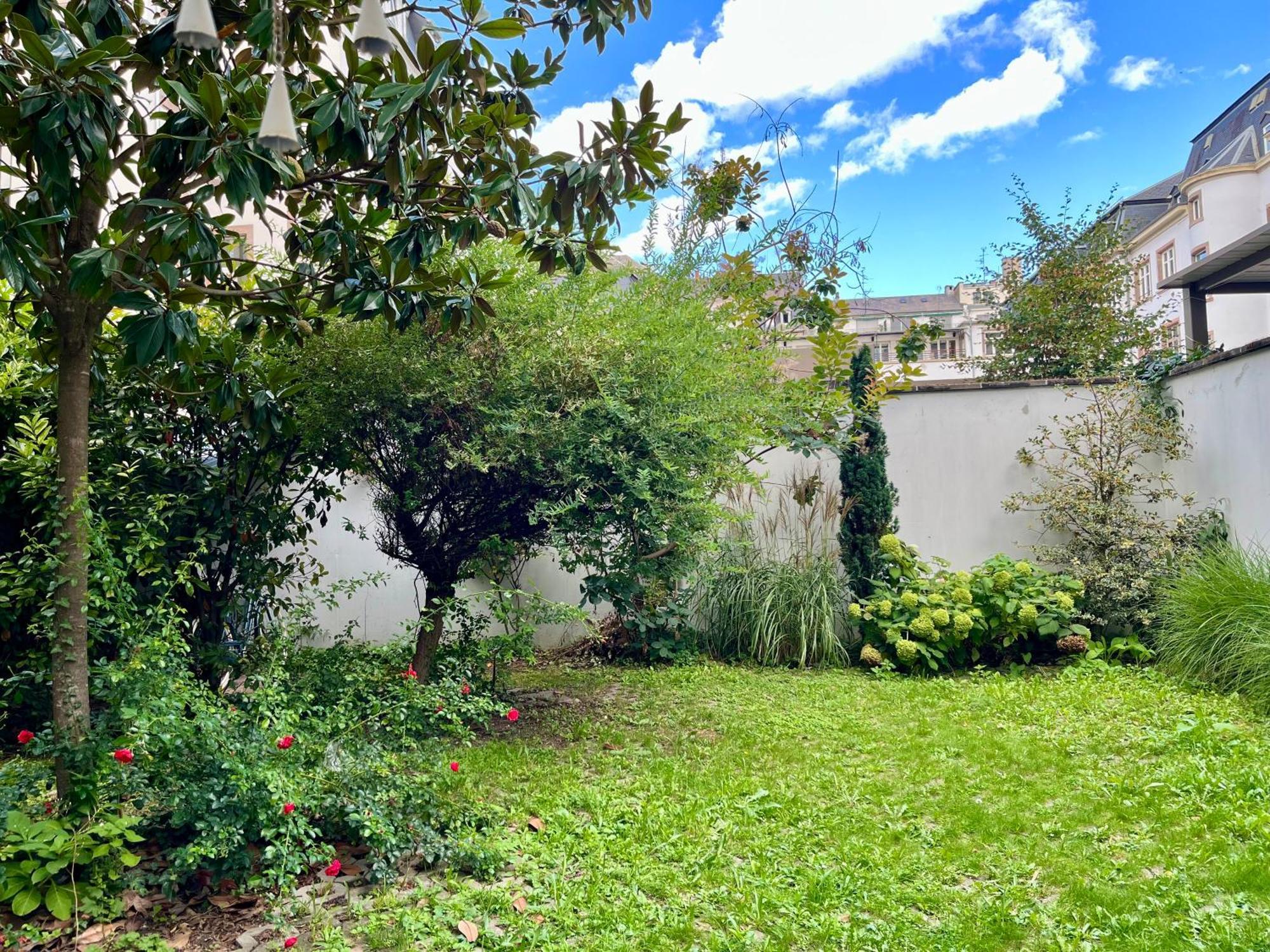 Villa Schiller, 2 studios côté jardin - quartier Orangerie Strasbourg Extérieur photo