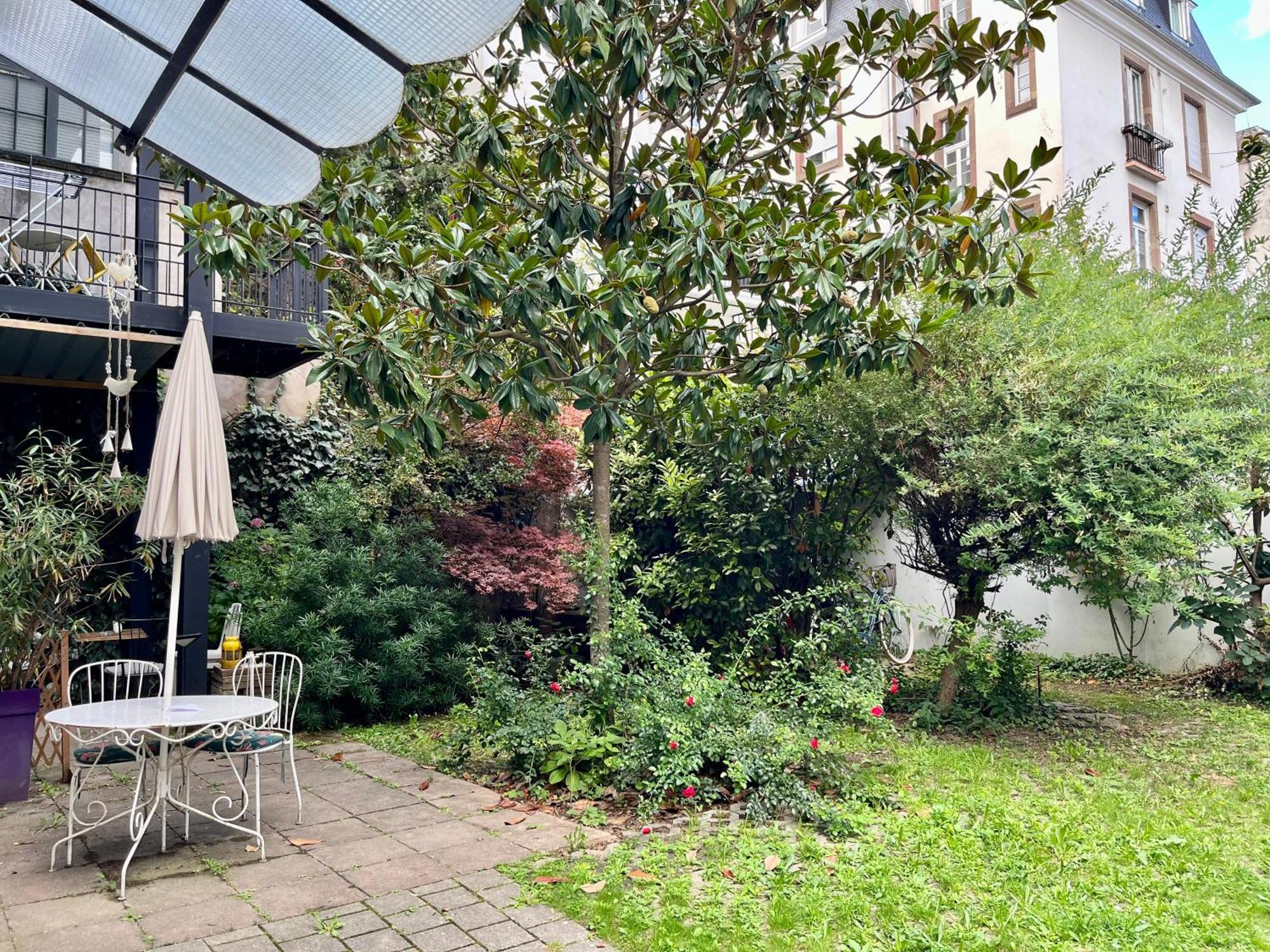 Villa Schiller, 2 studios côté jardin - quartier Orangerie Strasbourg Extérieur photo