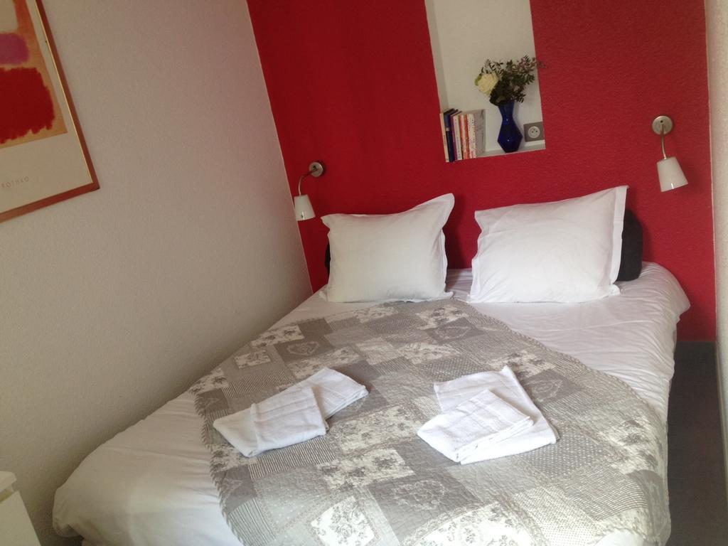 Villa Schiller, 2 studios côté jardin - quartier Orangerie Strasbourg Chambre photo